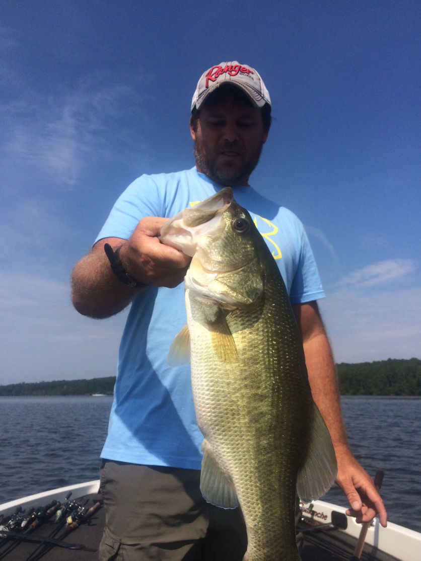 Shane Ellis Bass Fishing Guide Service Guntersville Alabama